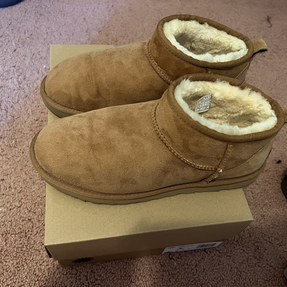 UGG Classic Ultra Mini
